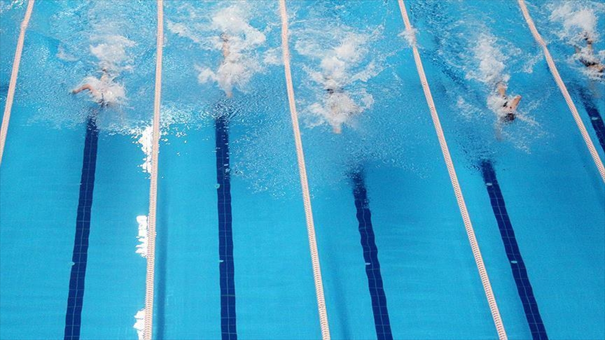 Genç milli yüzücülerden Slovenya’da üçüncü altın madalya