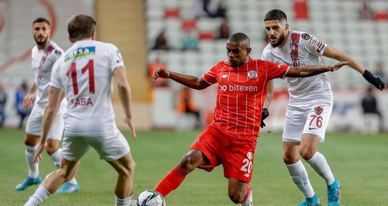 Antalyaspor sahasında Hatayspor’u 4-1 yendi