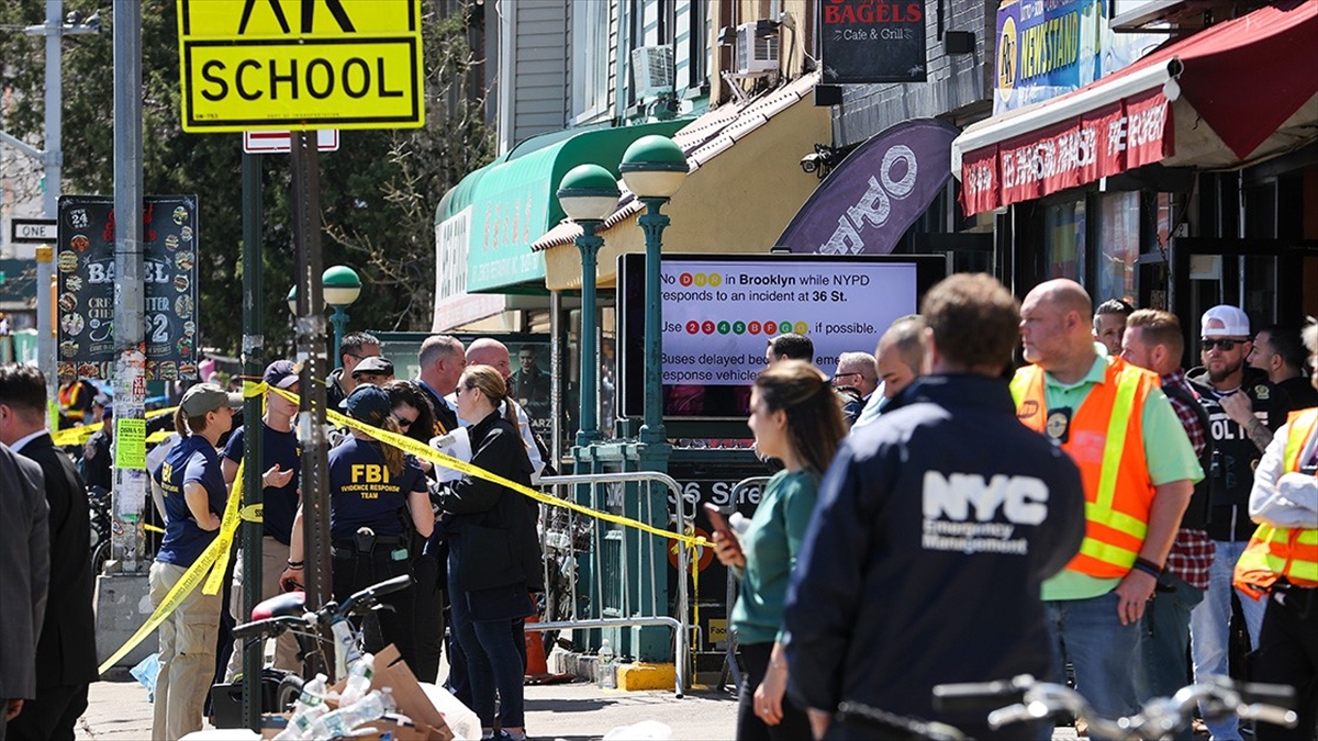 Brooklyn’deki metro saldırısı şüphelisinin yakalandığı açıklandı