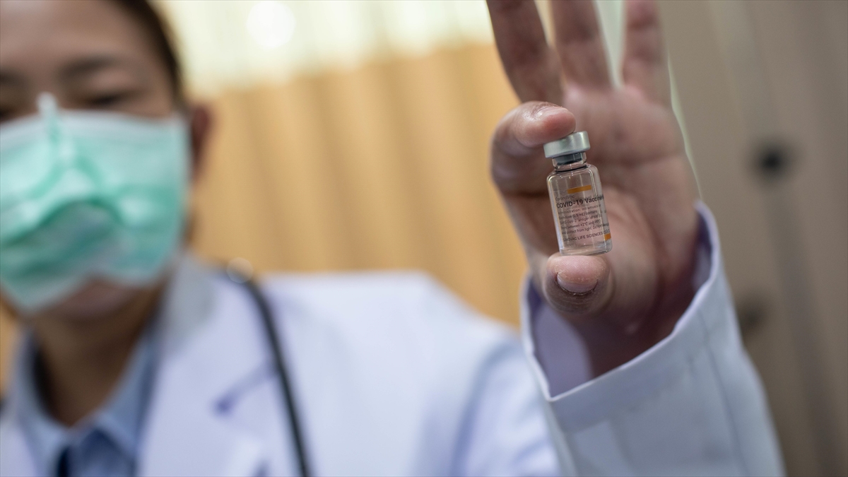 Çin’in Kovid-19 aşılarına talep azalıyor