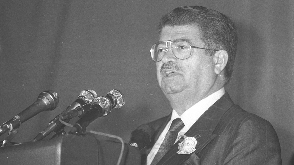 8. Cumhurbaşkanı Özal’ın ölümünün üzerinden 29 yıl geçti