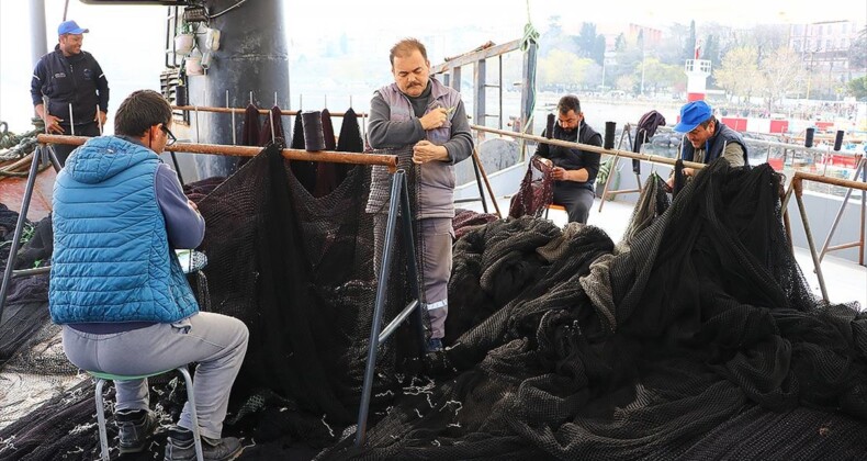 Tekirdağ’da balıkçıların “ağ mesaisi” başladı