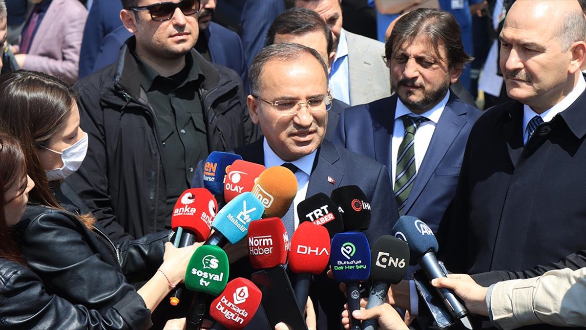 AA-20220420-27617928-27617927-BAKAN_BOZDAG_BURSADAKI_TEROR_SALDIRISINA_ILISKIN_ACIKLAMADA_BULUNDU_EN_KISA_SUREDE_YAKALANACAKLAR