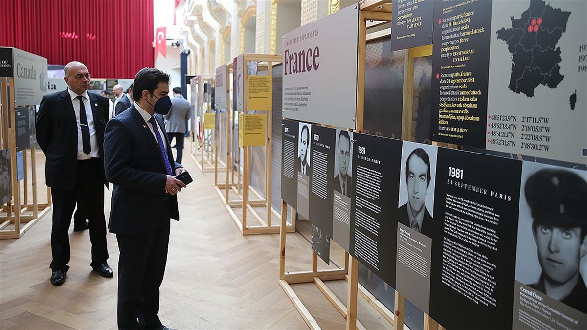 Cumhurbaşkanlığı İletişim Başkanlığından Viyana’da “Şehit Diplomatlar Sergisi”