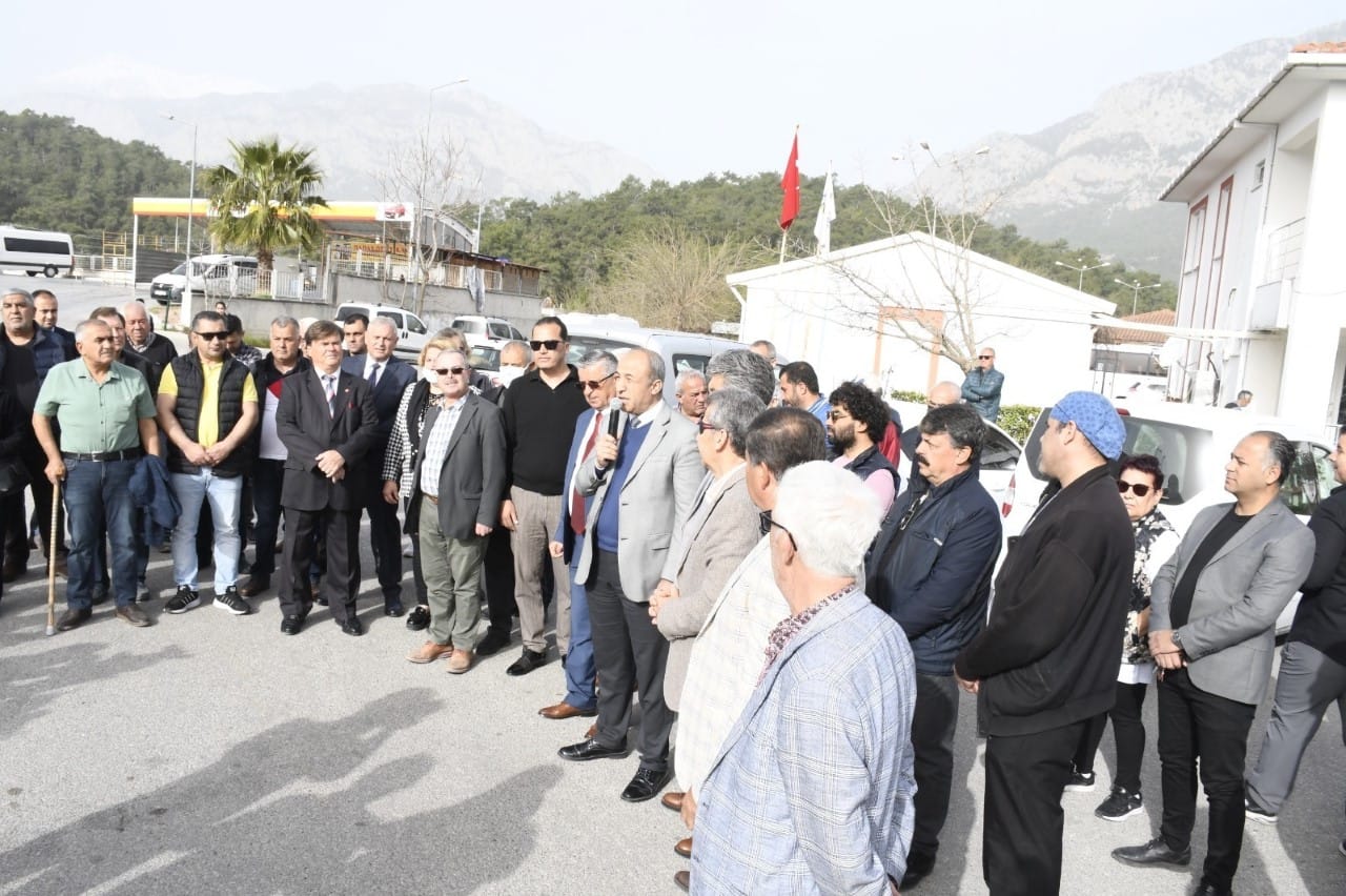KEMER’DE ELEKTRİK KESİNTİLERİNE TEPKİ İÇİN BASIN AÇIKLAMASI YAPILDI