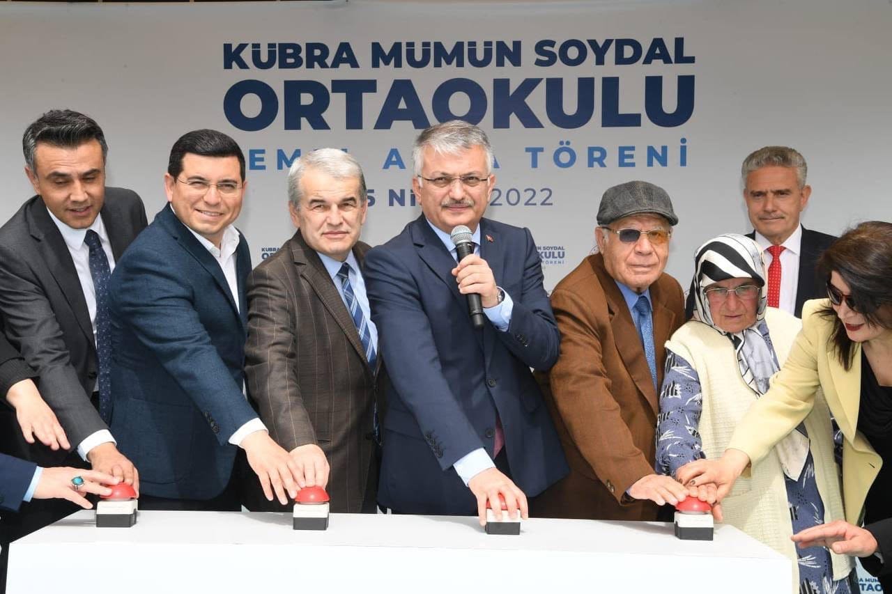 VALİ YAZICI KÜBRA-MÜMÜN SOYDAL ORTAOKULU’NUN TEMEL ATMA TÖRENİ