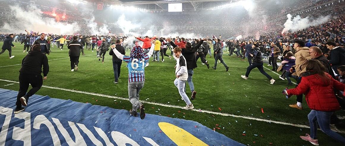 Trabzonspor 37 sezon sonra 7. şampiyonluk sevincini yaşıyor