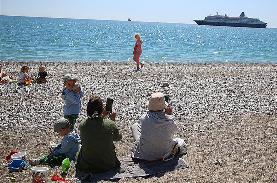 Antalya’ya 4 ayda 1 milyon 112 bin 383 turist geldi