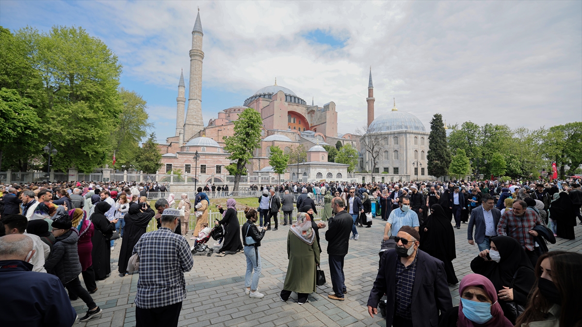 Tarihi Yarımada’da turist yoğunluğu
