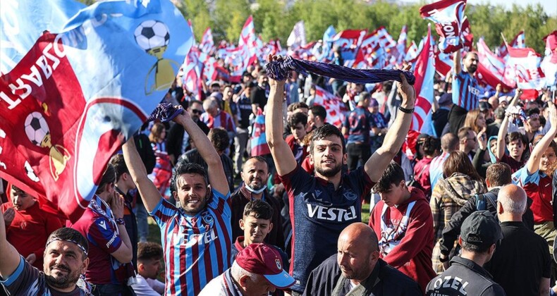 Trabzonspor’un şampiyonluk kutlama ve kupa töreni biletleri yarın satışa çıkacak