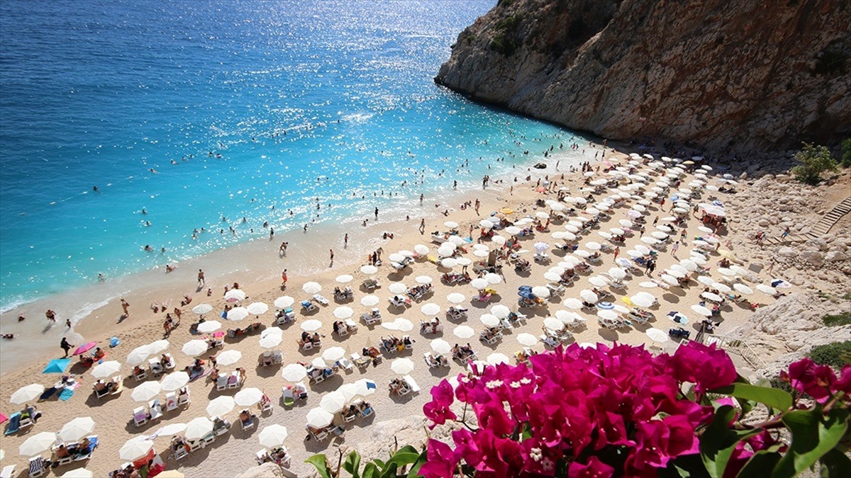 Antalya’daki Kaputaş ‘Avrupa’daki en iyi 40 plaj’ arasında gösterildi