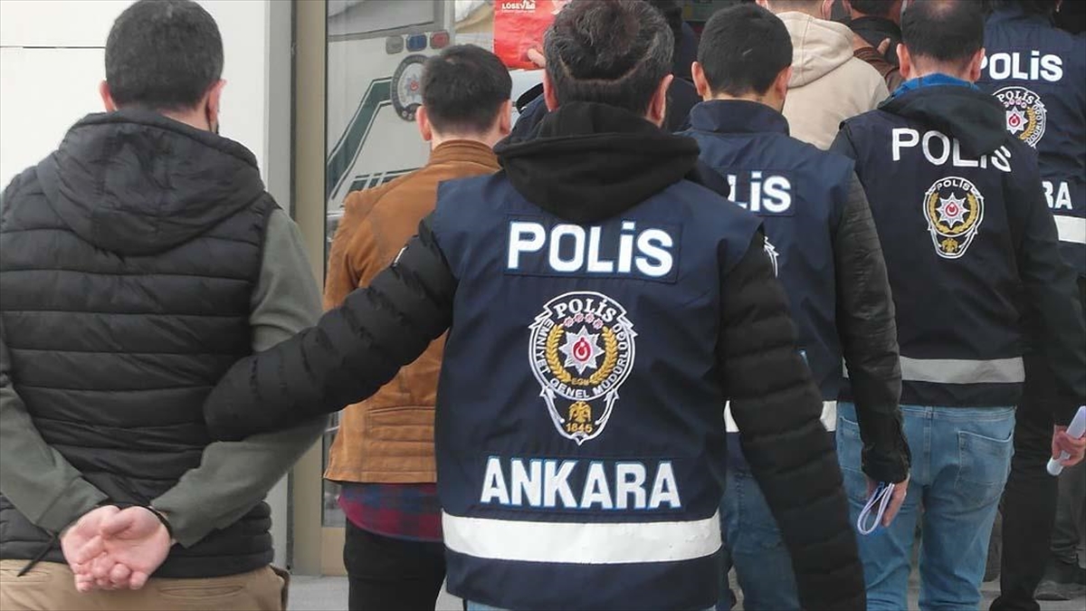 Ankara’da FETÖ soruşturmasında 11 şüpheli hakkında gözaltı kararı verildi