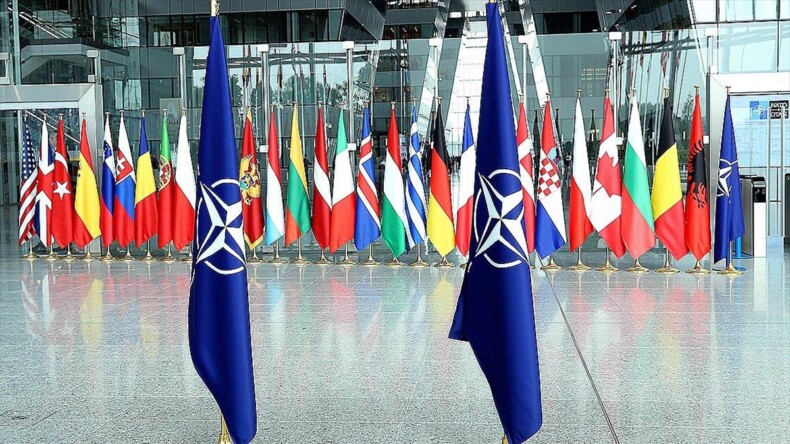 Finlandiya ve İsveç NATO’ya resmi üyelik başvurularını yaptı