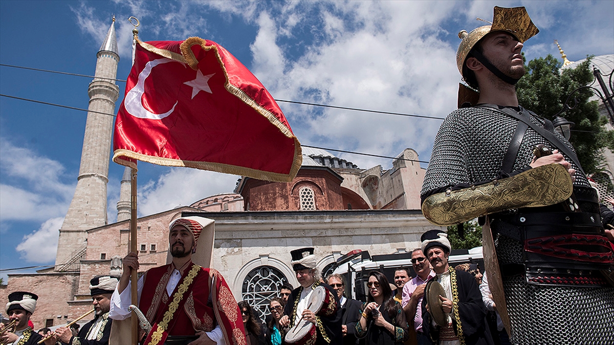 AA-20220529-28013005-28013004-ISTANBULU_FETIH_COSKUSU_SARDI