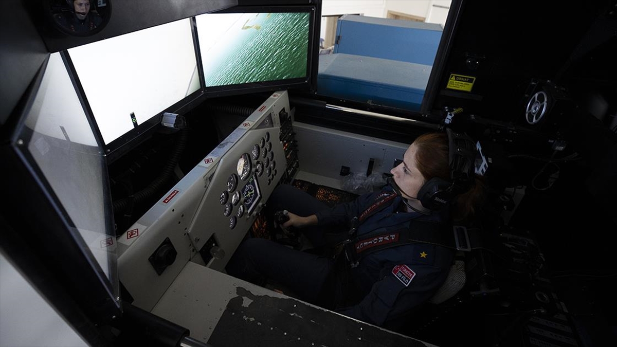 AA-20220530-28021074-28021073-SAVAS_PILOTLARI_GOKLERDEKI_KRITIK_GOREV_ONCESI_ZORLU_TESTLERDEN_GECIYOR