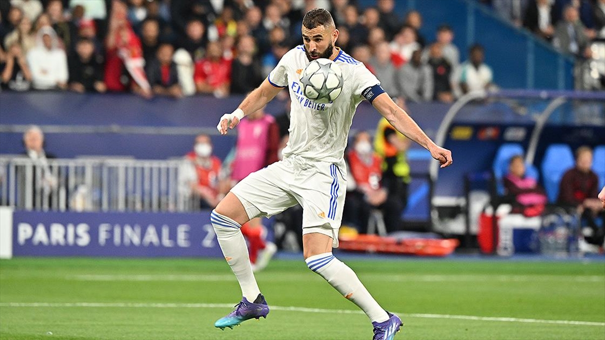 UEFA Şampiyonlar Ligi’nde sezonun en iyi oyuncusu Karim Benzema oldu