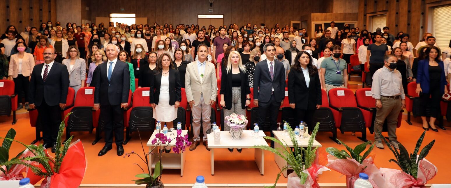 Akdeniz Üniversitesi’nde Hemşirelik Haftası yoğun katılımla kutlandı