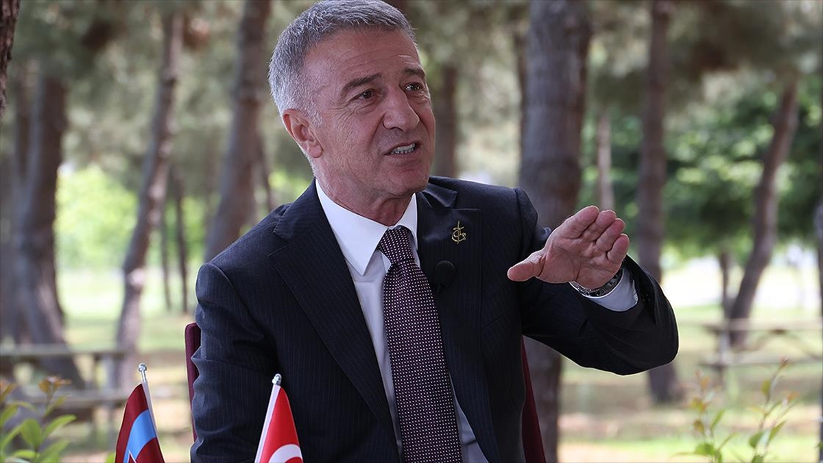 Trabzonspor Başkanı Ağaoğlu: Transferde sınırlar ve limitler çerçevesinde en verimli kadroyu oluşturmak zorundayız
