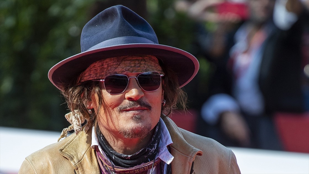 Hollywood oyuncusu Johnny Depp, eski eşinden 15 milyon dolar tazminat kazandı
