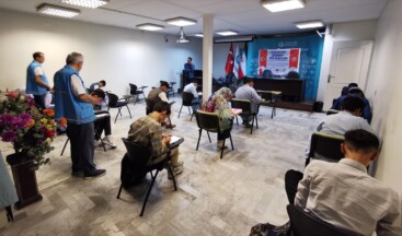 Türkiye’de okumak isteyen İranlı öğrenciler Tahran’da sınav heyecanı yaşadı