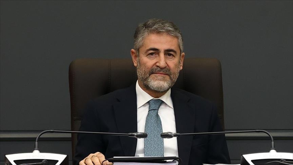 AA-20220607-28096852-28096851-BAKAN_NEBATI_NAKIT_DENGESININ_FAZLA_VERMESI_UYGULANAN_MALI_DISIPLININ_SOMUT_BIR_GOSTERGESI