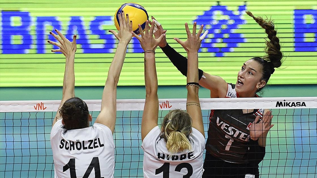 A Milli Kadın Voleybol Takımı, Almanya’yı 3-0 mağlup etti
