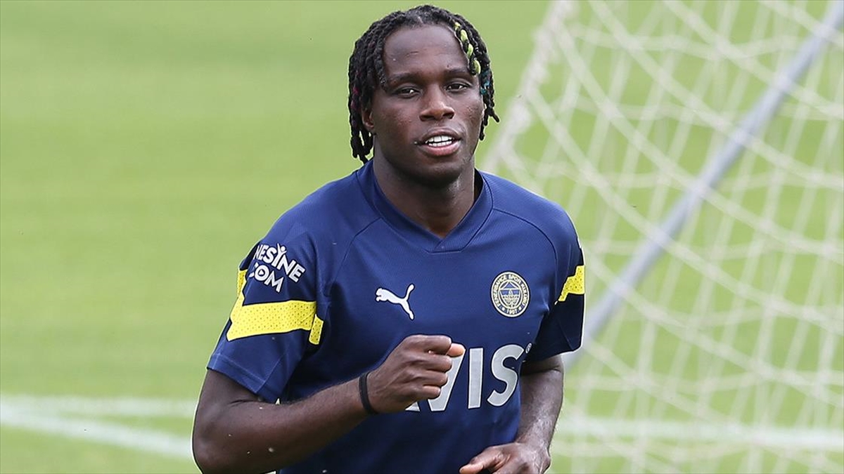 Fenerbahçe’nin yeni transferi Bruma: Gerçekleştirmek istediğimiz çok hedef var