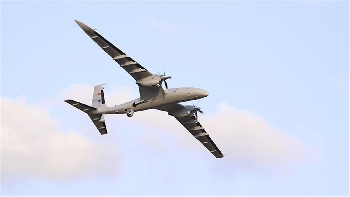 Bayraktar AKINCI B, TEBER-82 Güdüm Kiti ile Atış testlerini başarıyla tamamladı