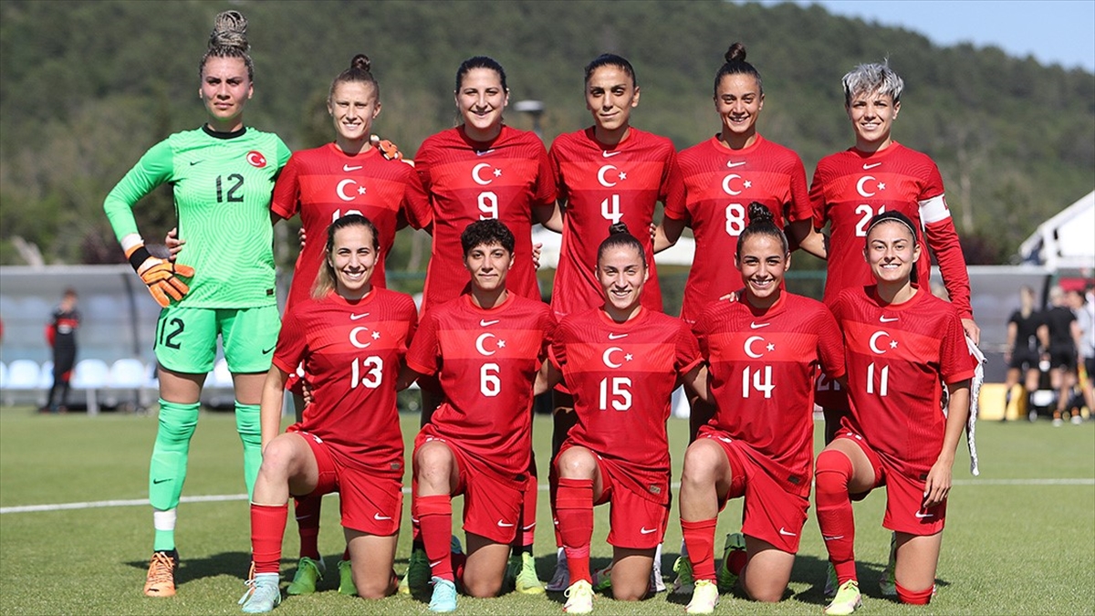 A Milli Kadın Futbol Takımı, Azerbaycan ile oynadığı özel maçı 2-0 kazandı.