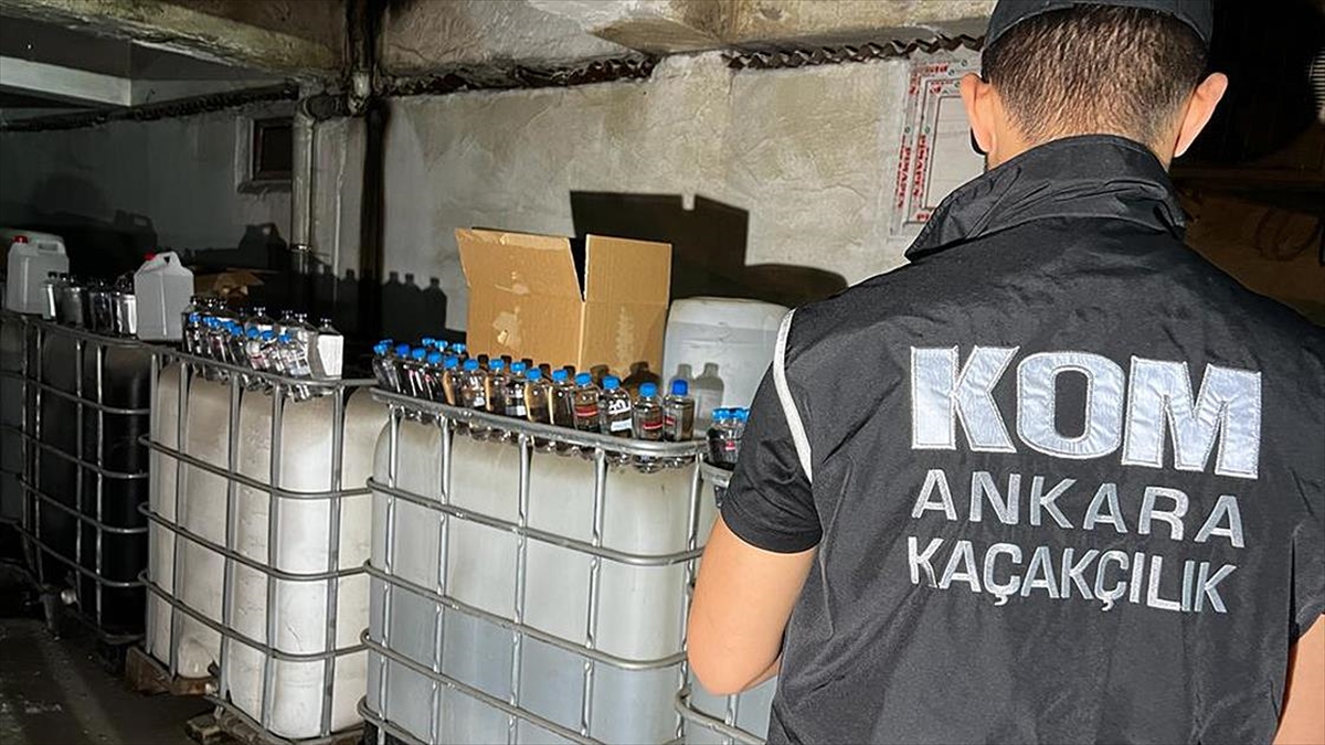 Bayram yaklaşırken sahtekarlar yine iş başında! Ankara’da sahte içki imalatı için hazırlanan yaklaşık 35 ton etil alkol ele geçirildi