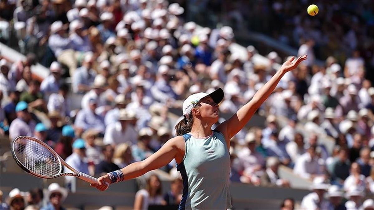 wiatek Wimbledon’da ikinci tura yükseldi