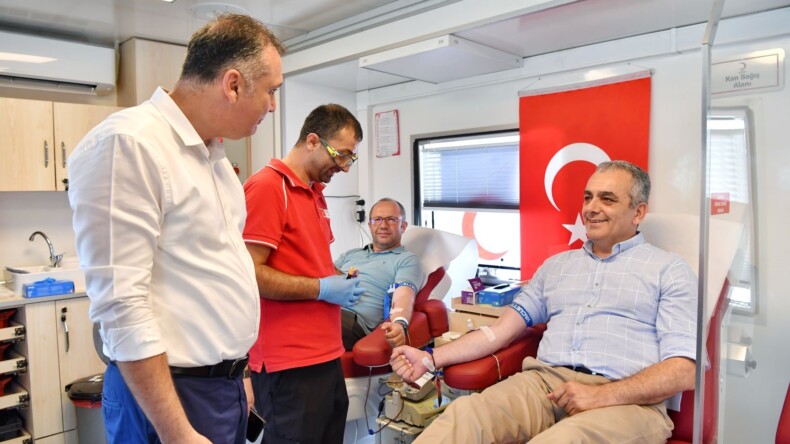 Esen’den kan bağışına destek