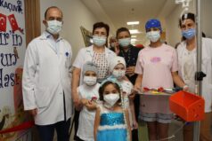 Hastanede kanser tedavisi gören çocuklara oyun odası
