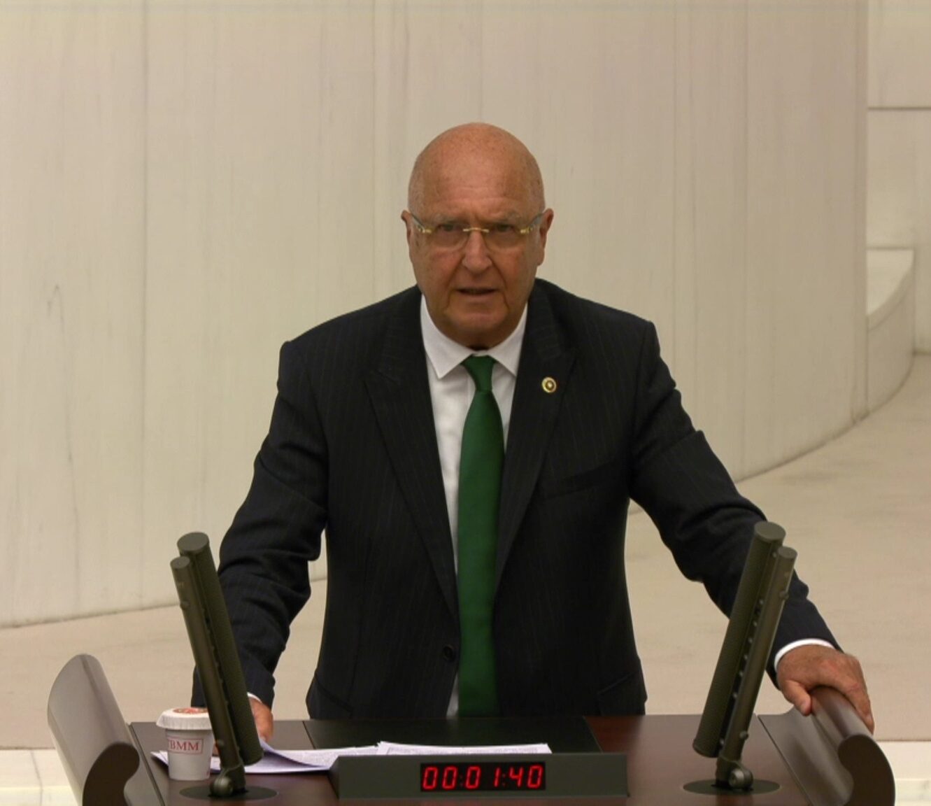 Subaşı; “Vatandaşımız konut alamıyor, kira ödeyemiyor”