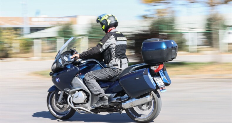 Motosiklet sürücüleri ‘güvenlik’ için otoyollarda hız düzenlemesi bekliyor