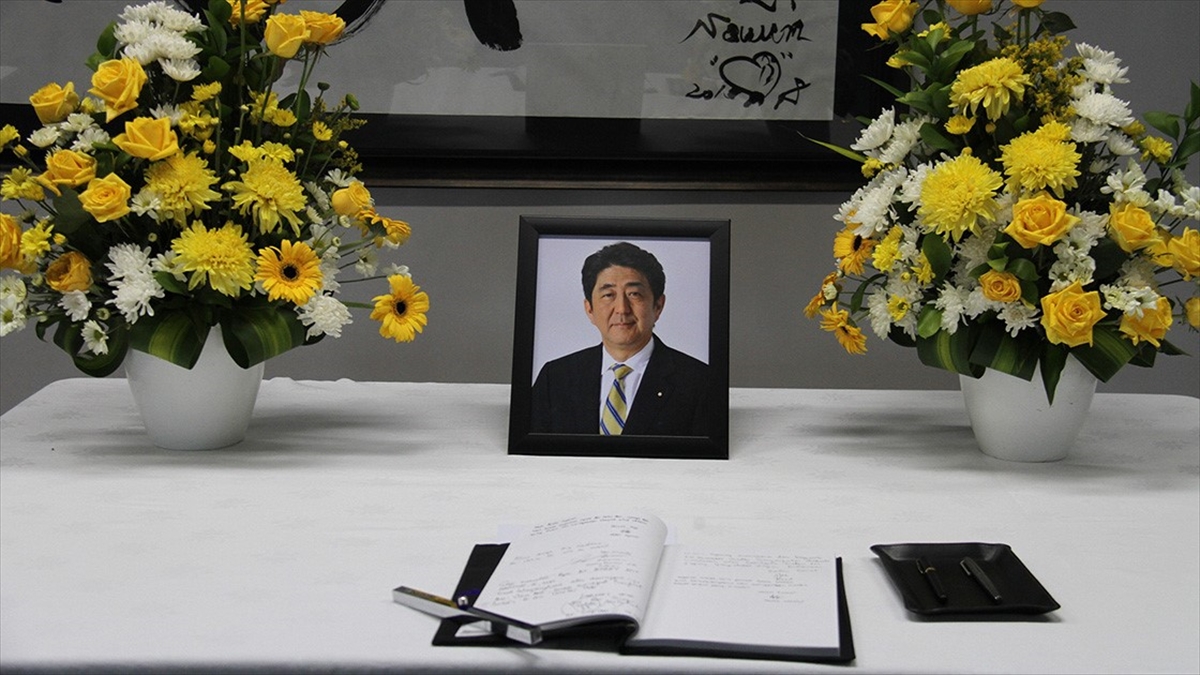 Suikasta uğrayan eski Japonya Başbakanı Abe Şinzo için resmi cenaze töreni düzenlenecek