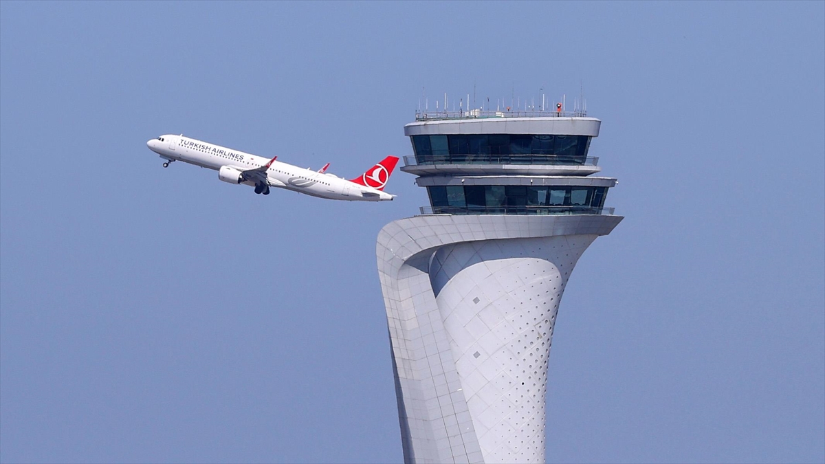 AA-20220730-28535077-28535076-ISTANBUL_HAVALIMANI_AVRUPANIN_EN_COK_UCUS_YAPILAN_HAVALIMANI_OLDU