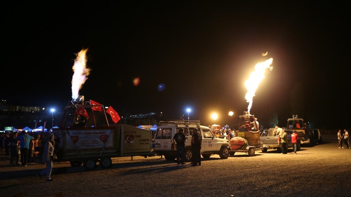 AA-20220805-28581555-28581554-3_KAPADOKYAURGUP_BALON_FESTIVALI_KONSER_ETKINLIKLERI_ILE_SURUYOR
