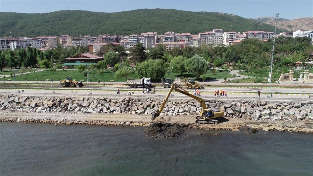 AA-20220815-28654620-28654619-VAN_GOLUNDE_DIP_CAMURU_TEMIZLIGI