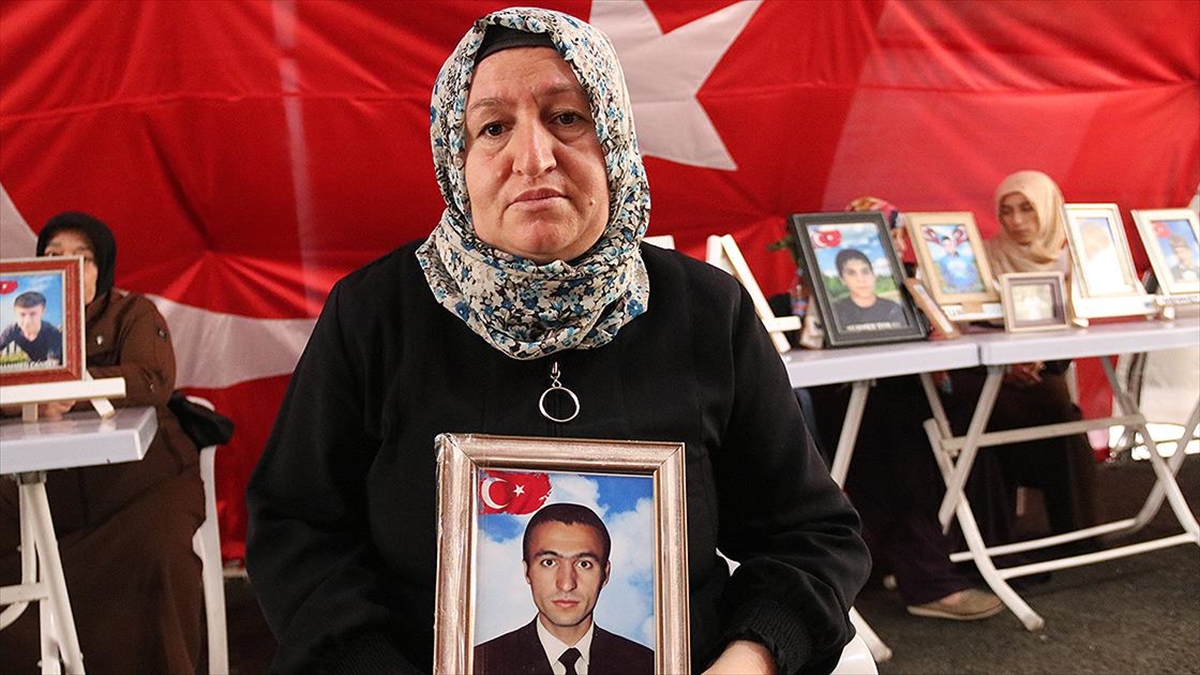 AA-20220815-28654908-28654907-DIYARBAKIR_ANNELERINDEN_UCDAG_OGLUMU_ALMADAN_GITMEM