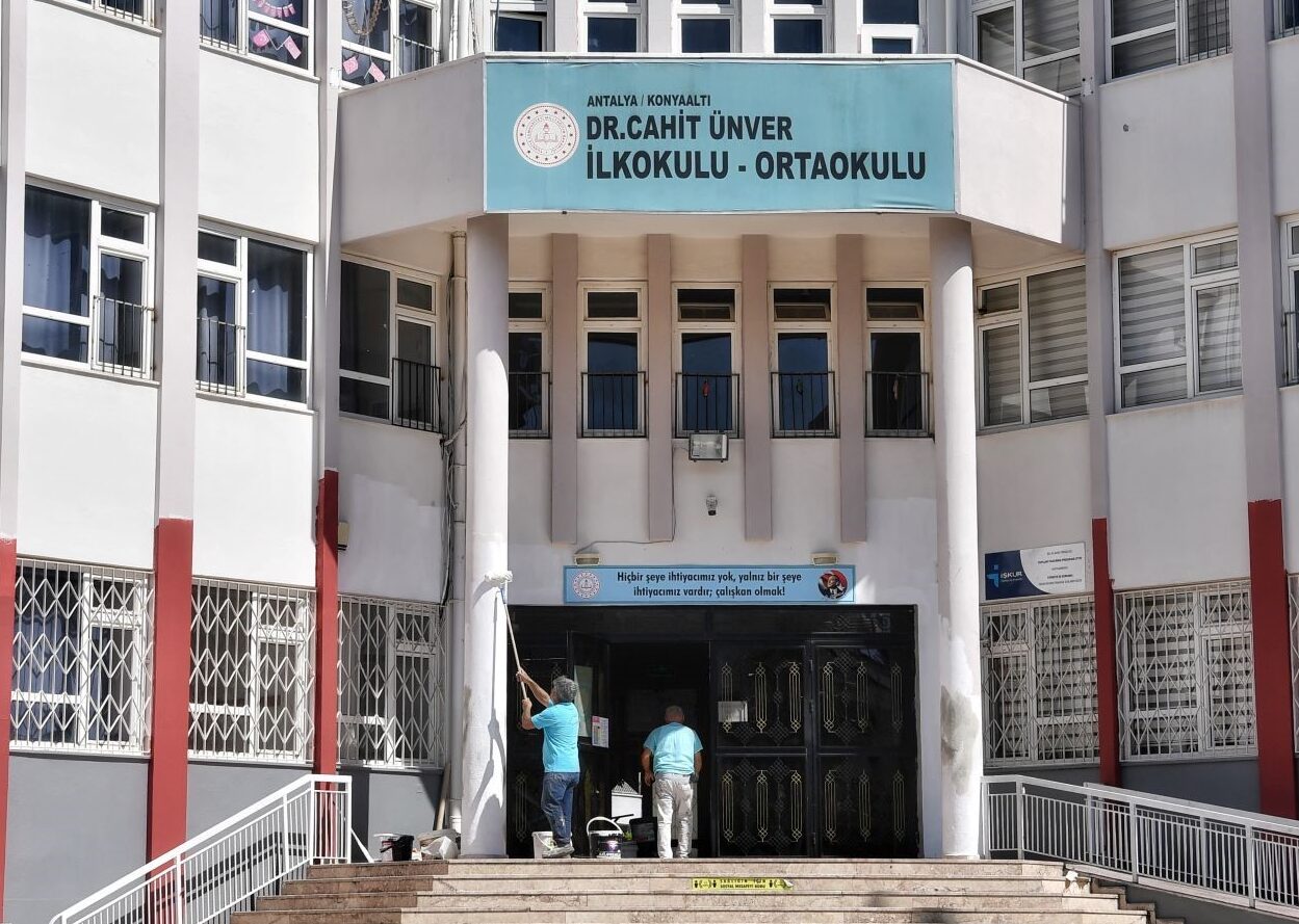 Konyaaltı okulları yeni döneme hazırlıyor (3)
