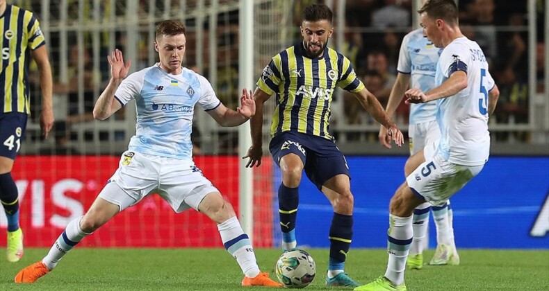 Fenerbahçe’de Dinamo Kiev maçının kadrosu UEFA’ya bildirildi