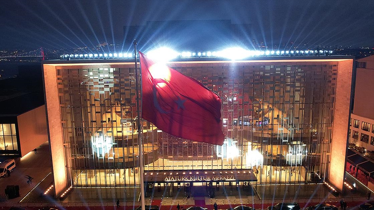 Bizdeki Dünya Dünyadaki Biz” sergisinde Türkiye’nin müzik mirasının izi sürülüyor