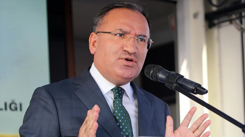Bakan Bozdağ: AK Parti ile Türkiye yerinde sayan değil, koşan bir ülke oldu