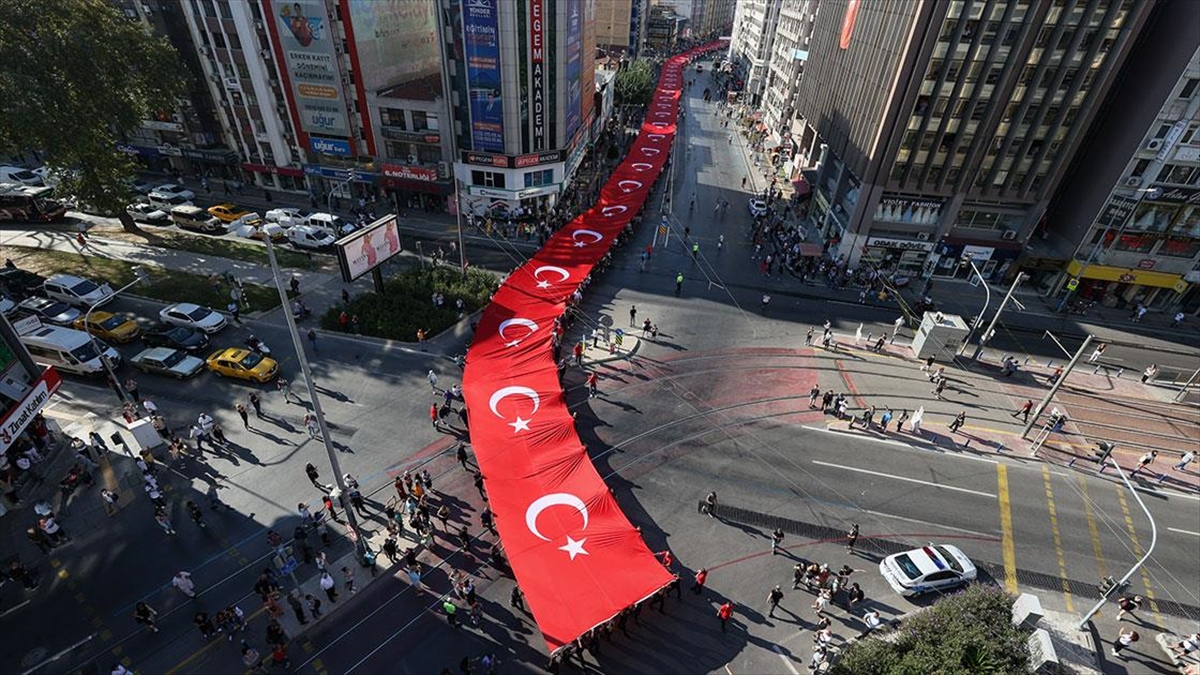 İzmir’in düşman işgalinden kurtuluşunun 100. yıl dönümü kutlanıyor