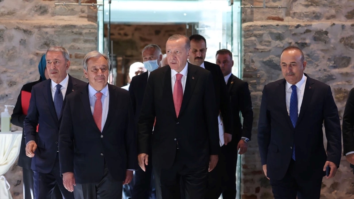 Fransız Le Monde gazetesinden Erdoğan’ın ‘büyük arabulucu olduğu’ yorumu