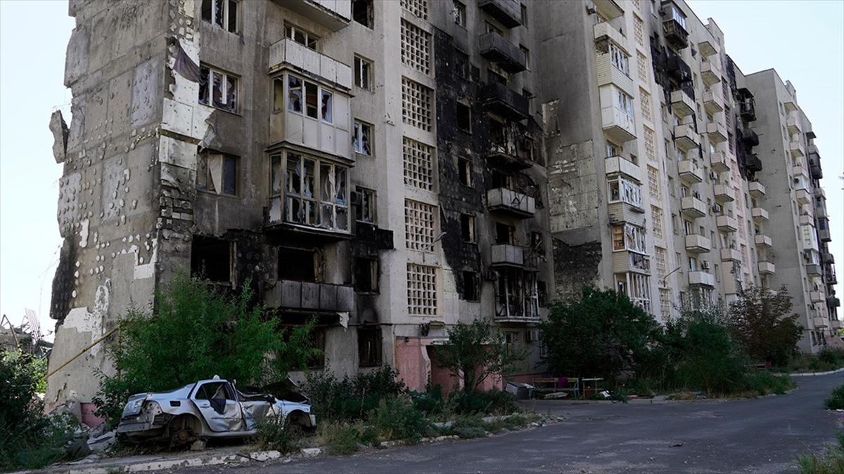 Ukrayna’nın yeniden yapılanma maliyetinin 349 milyar dolar olduğu tahmin ediliyor