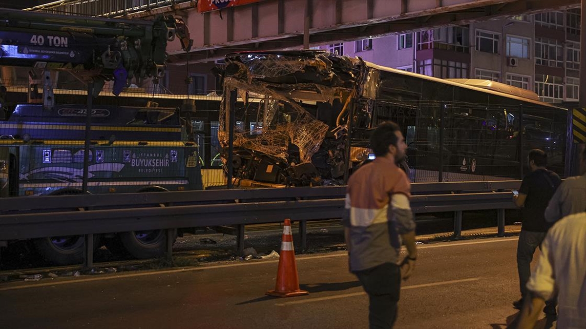 Avcılar’daki metrobüs kazasında yaralananlar yaşadıklarını anlattı