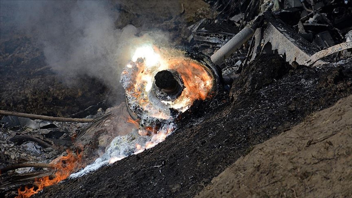 Afganistan’da Taliban’ın kullandığı ABD’den kalan helikopter düştü: 3 ölü