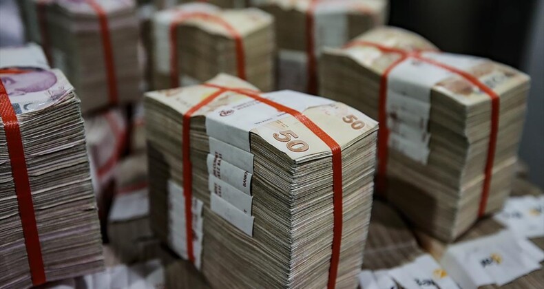 Bakan Yanık, ihtiyaç sahibi çocukların eğitimi için 223,7 milyon lira kaynak aktarıldığını bildirdi